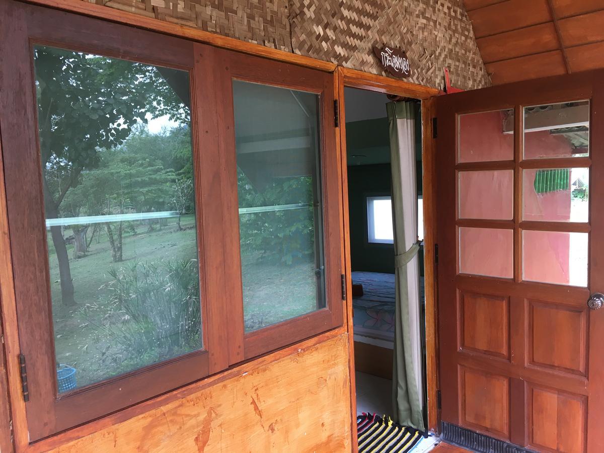Hotel Kum Nangpaya Kaeng Kachan Zewnętrze zdjęcie